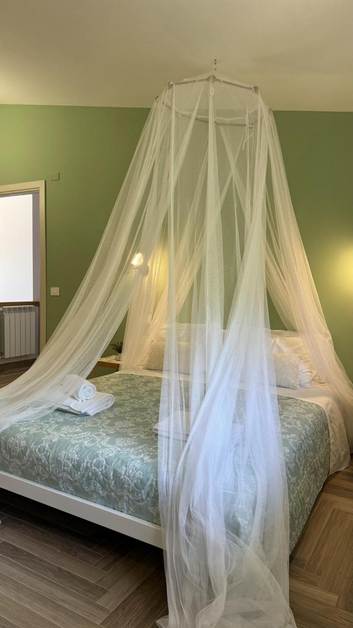 Villa C Luxury Estate SantʼAntonio Abate Habitación foto